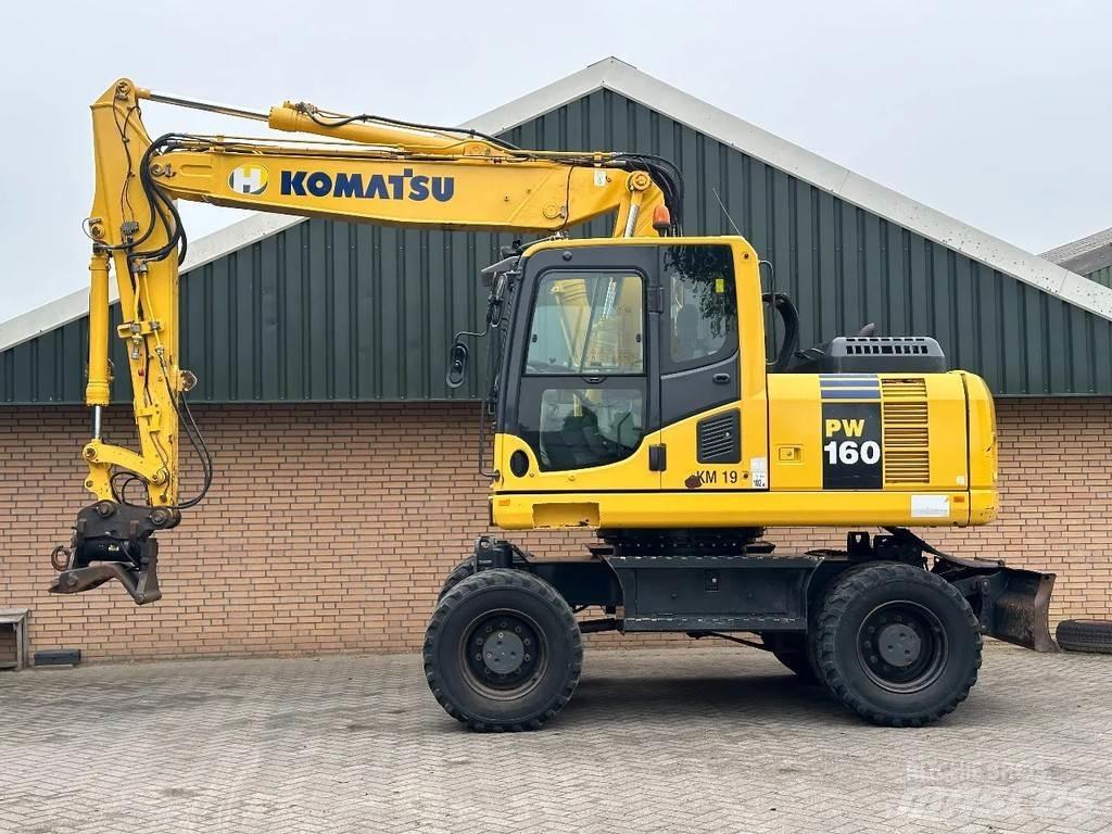Komatsu PW160-8 Ratasekskavaatorid