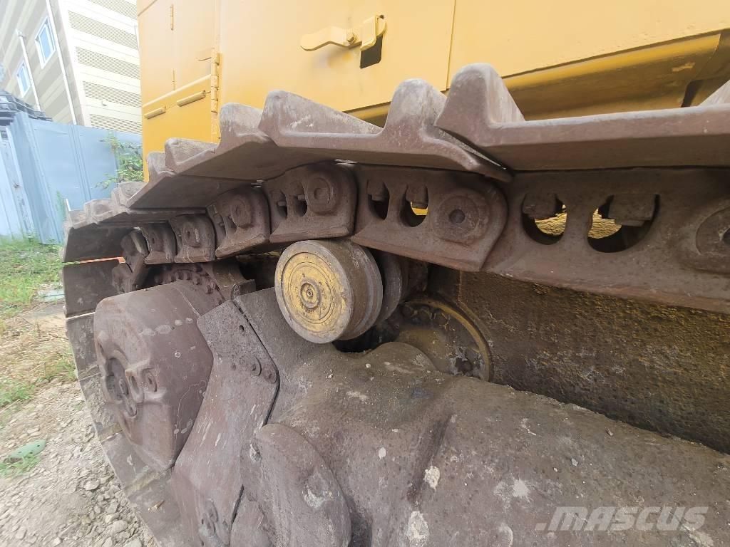 CAT 973 Roomiklaadurid