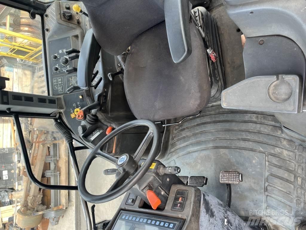 New Holland 8160 Traktorid
