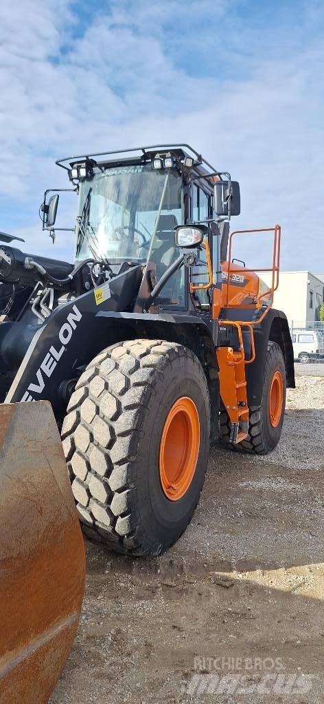 Doosan DL 320-7 Rataslaadurid