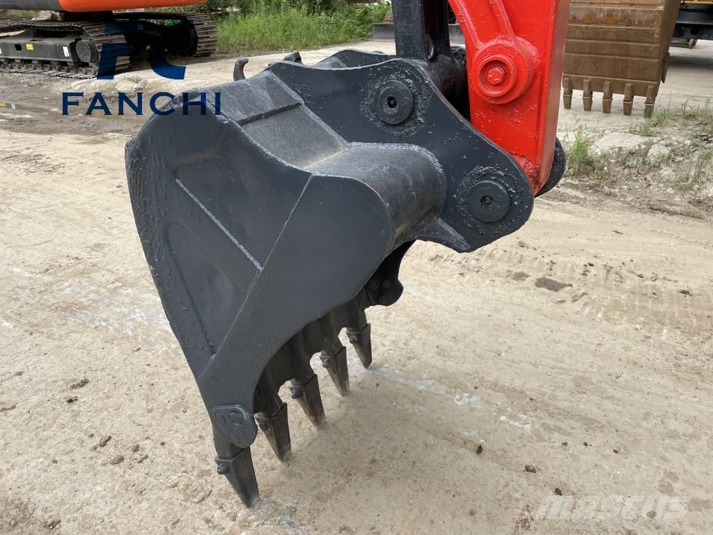 Kubota KX 165 Roomikekskavaatorid