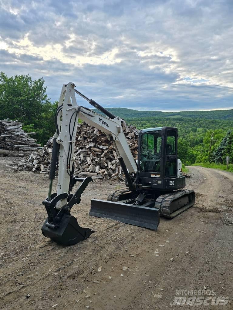Bobcat E 50 Miniekskavaatorid < 7 t