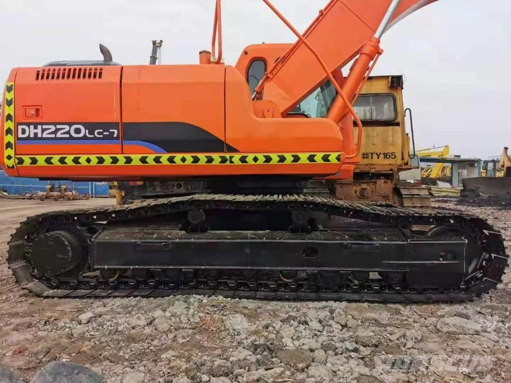 Doosan DH 220 LC-7 Roomikekskavaatorid