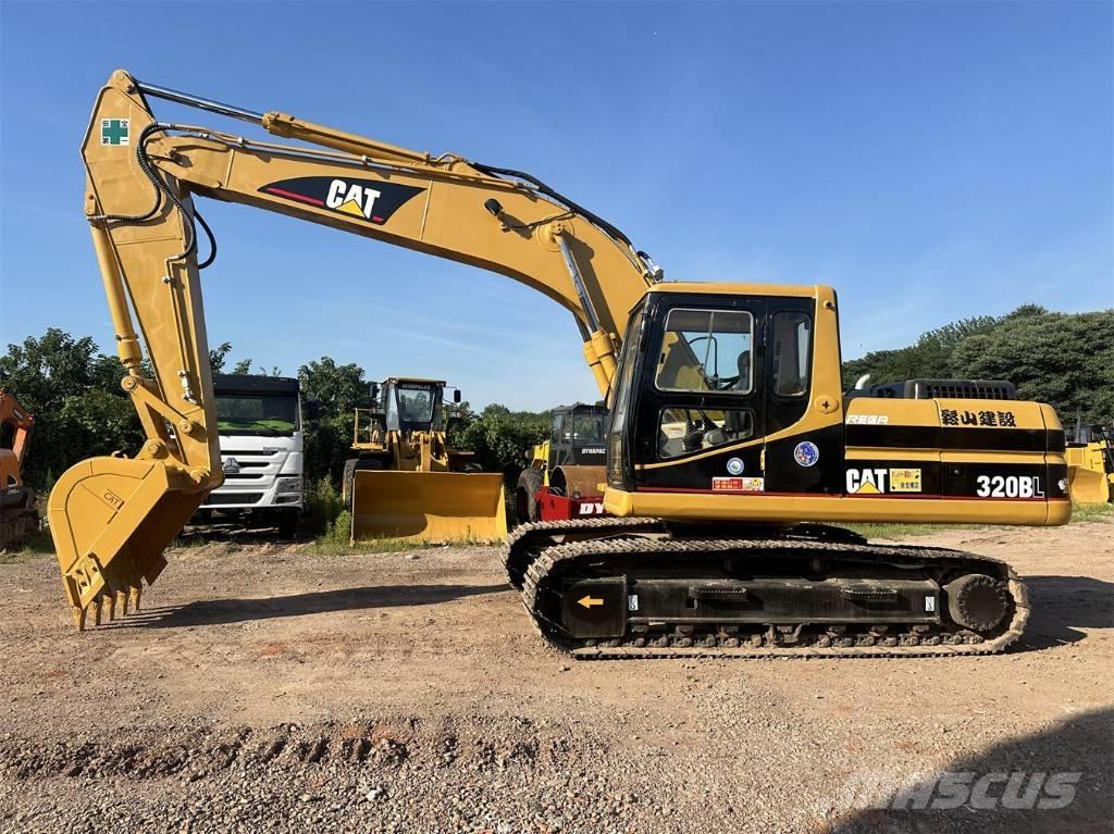 CAT 320 B Roomikekskavaatorid