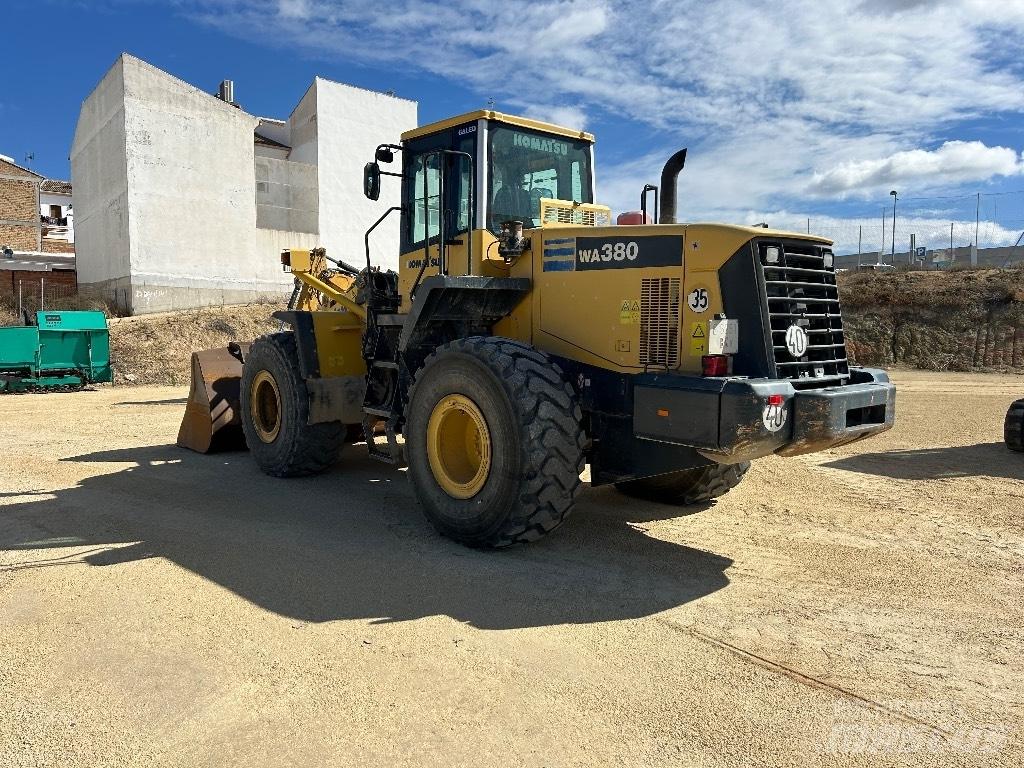 Komatsu WA 380-5 Rataslaadurid