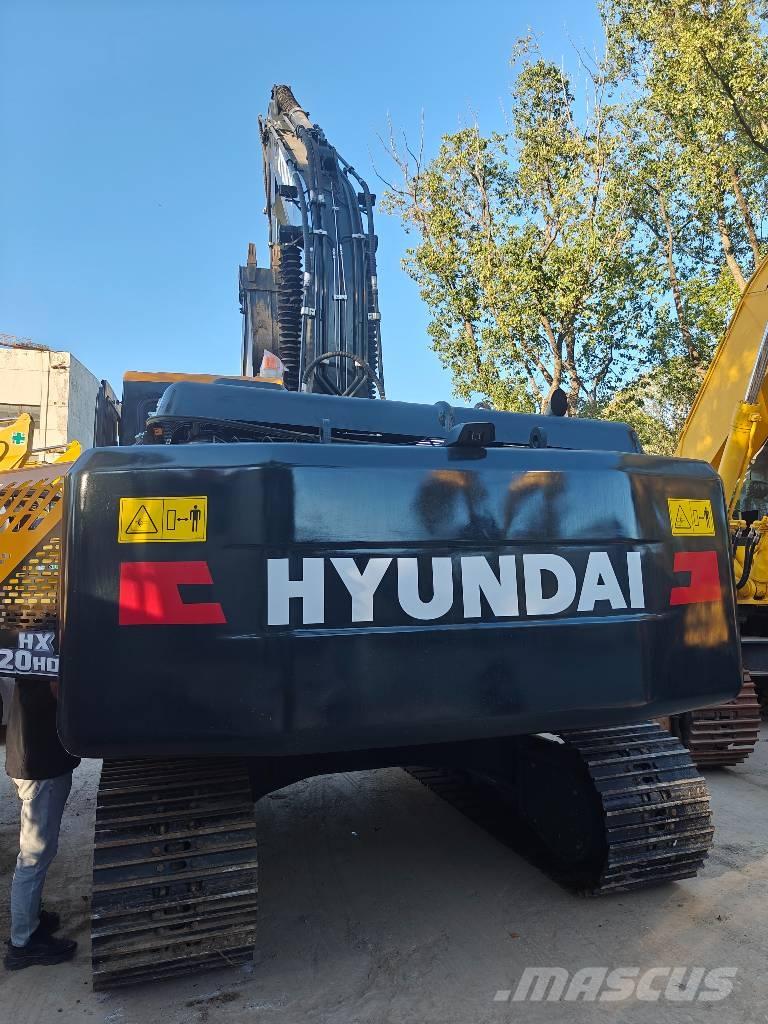 Hyundai HX 220 Roomikekskavaatorid
