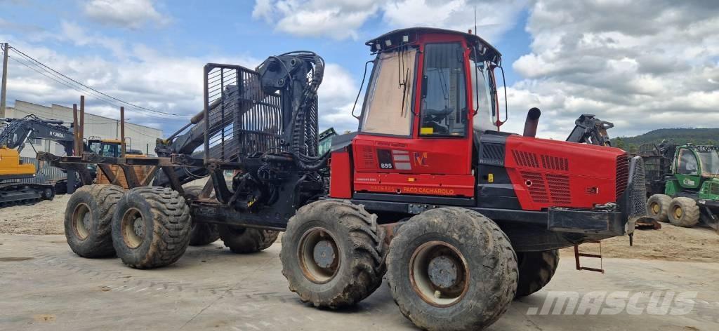 Komatsu 895 Forwarderid