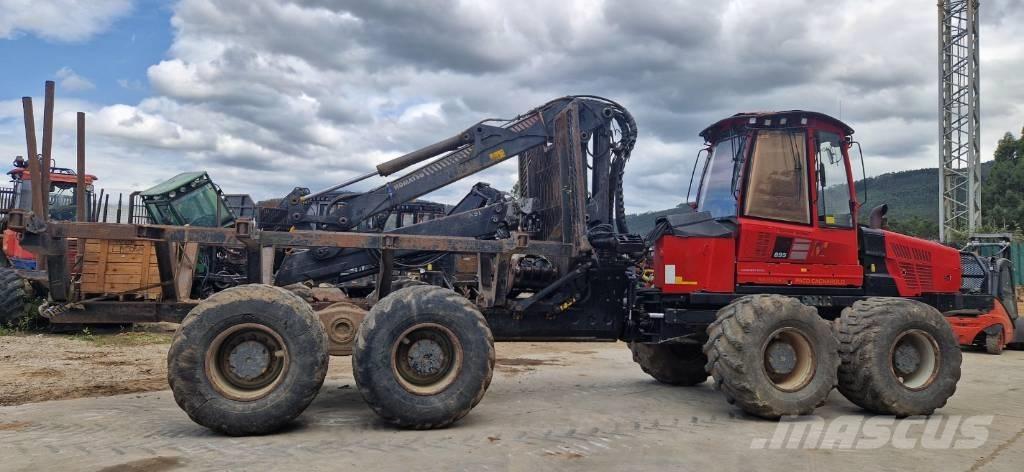 Komatsu 895 Forwarderid