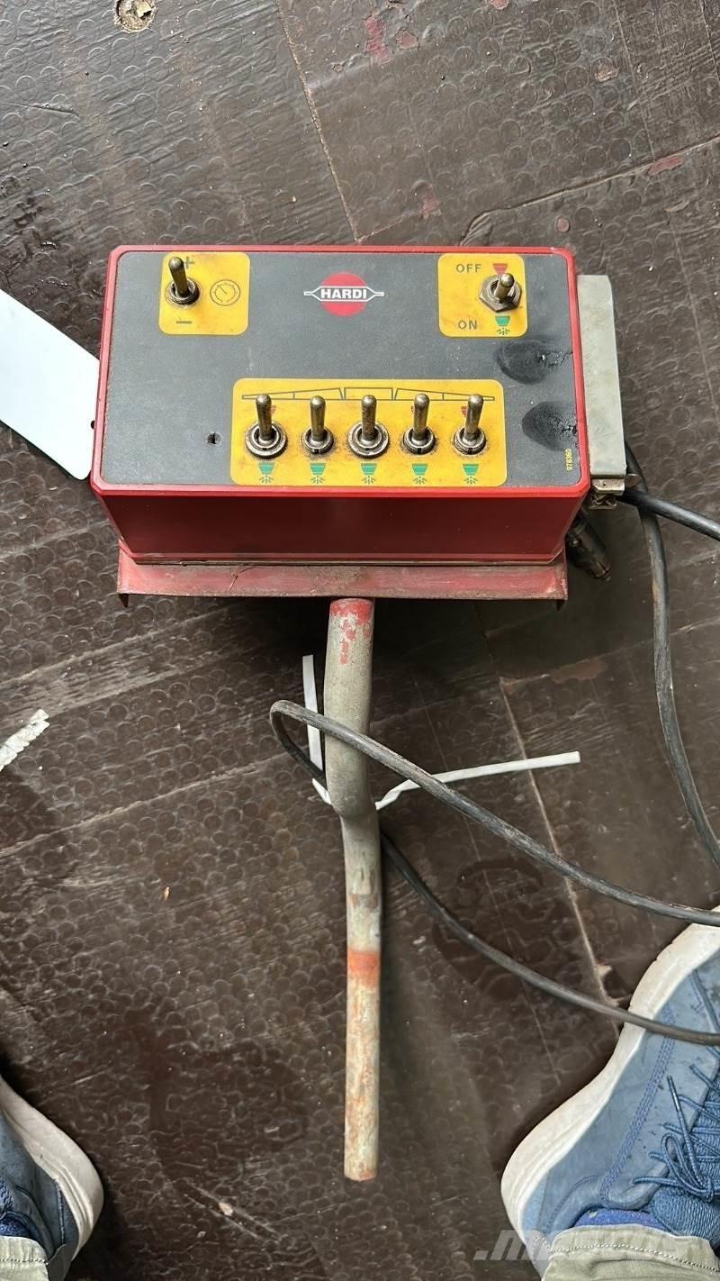 Hardi TZY 2400 Haagispritsid