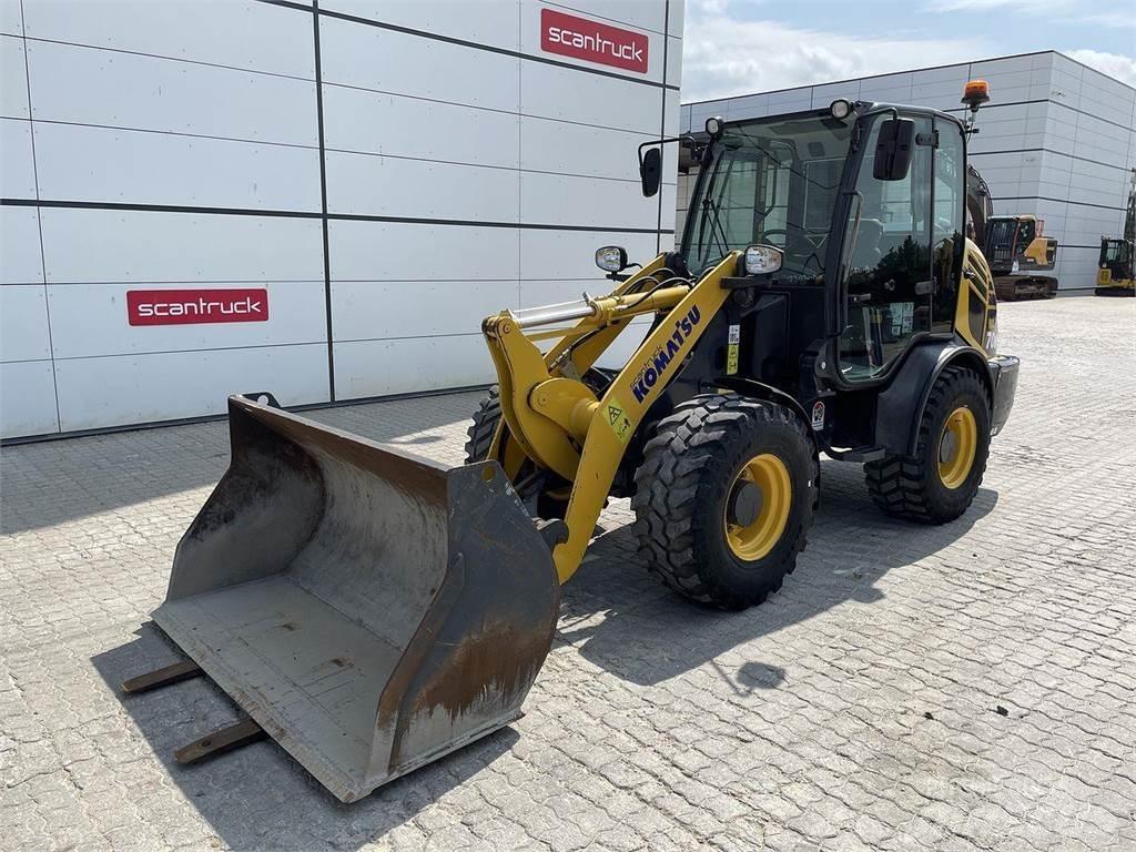 Komatsu WA70M-8EO Mitmeotstarbelised laadurid
