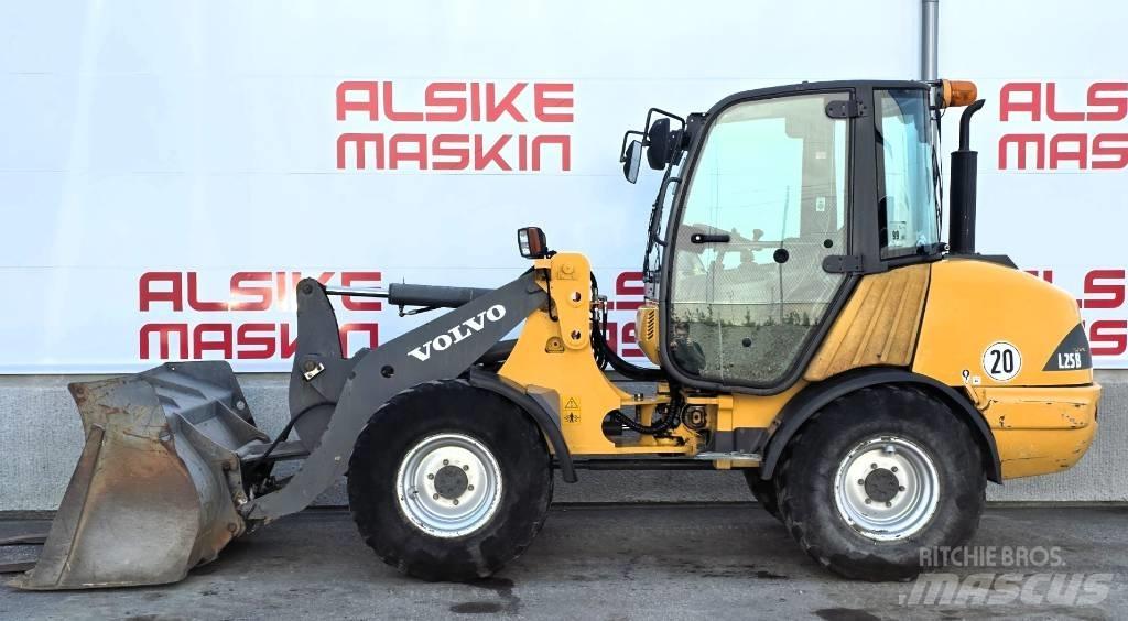 Volvo L 25 B Rataslaadurid