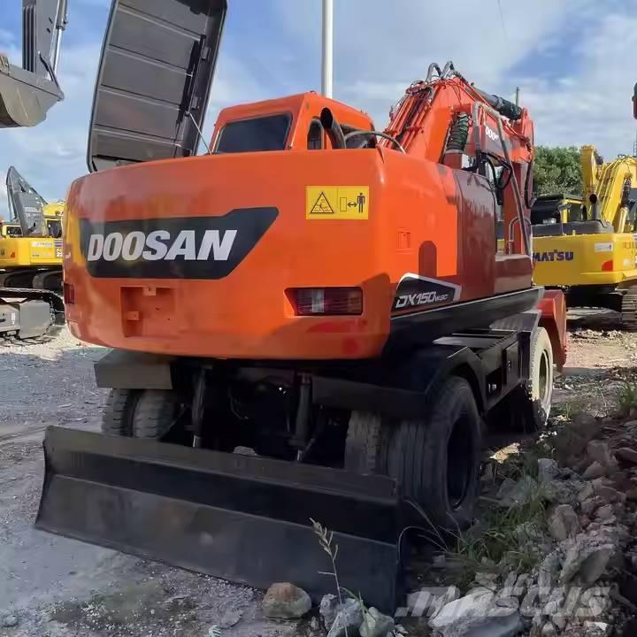 Doosan DX150W-9C Ratasekskavaatorid