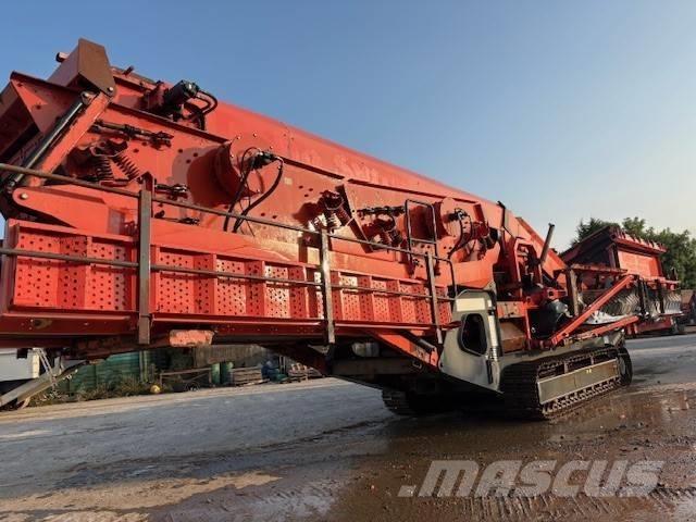 Sandvik QA450 Iseliikuvad sõelad