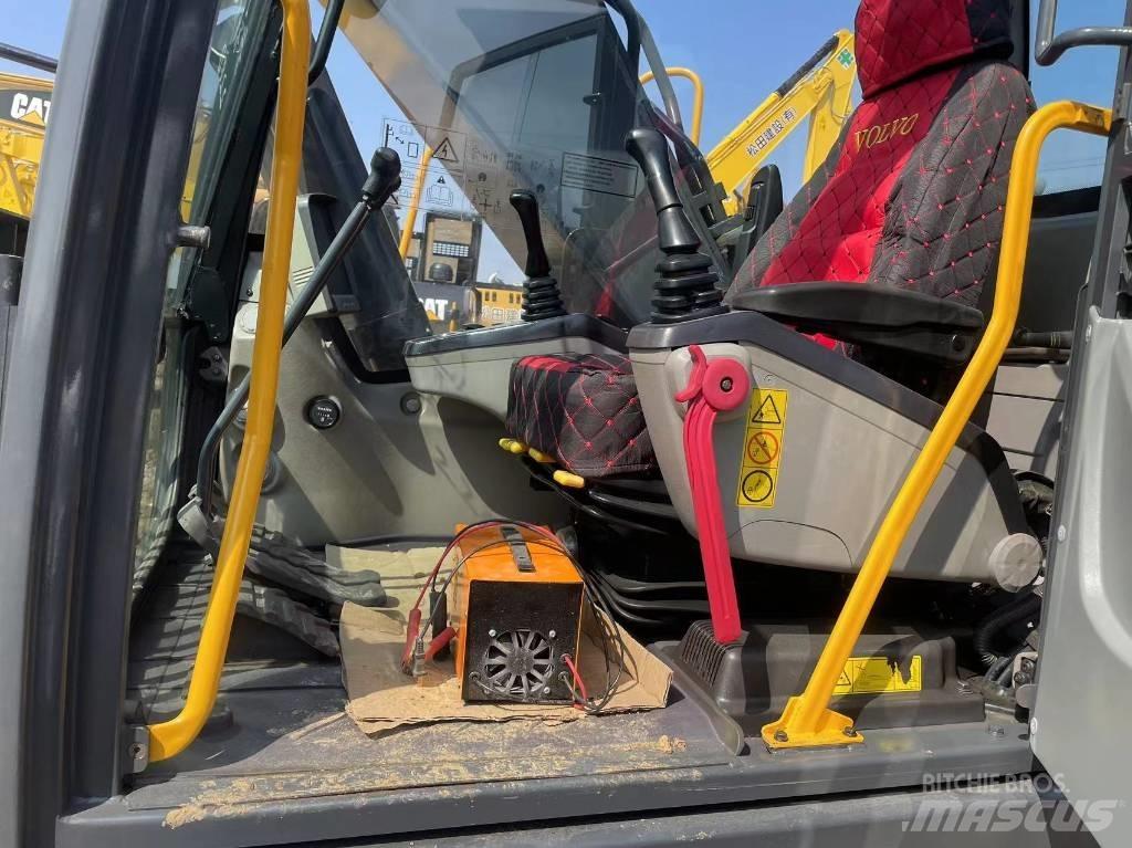 Volvo EC 220 Roomikekskavaatorid