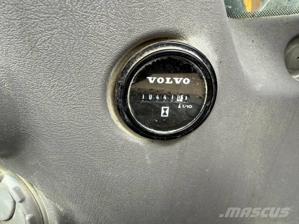 Volvo EC 480 E L Roomikekskavaatorid