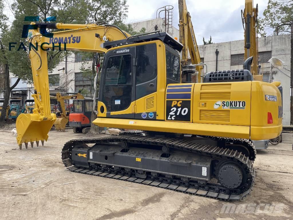 Komatsu PC210 Roomikekskavaatorid