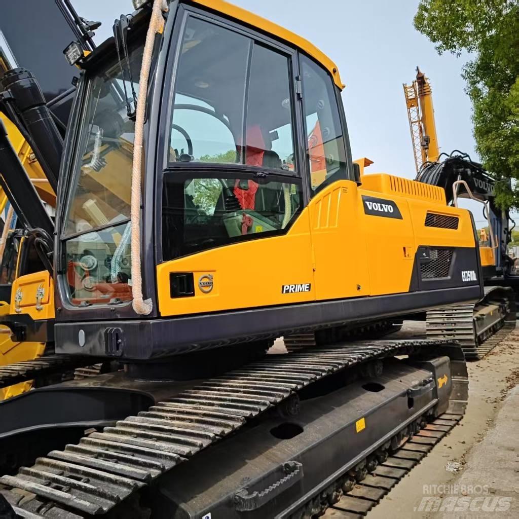 Volvo EC 250 D L Roomikekskavaatorid