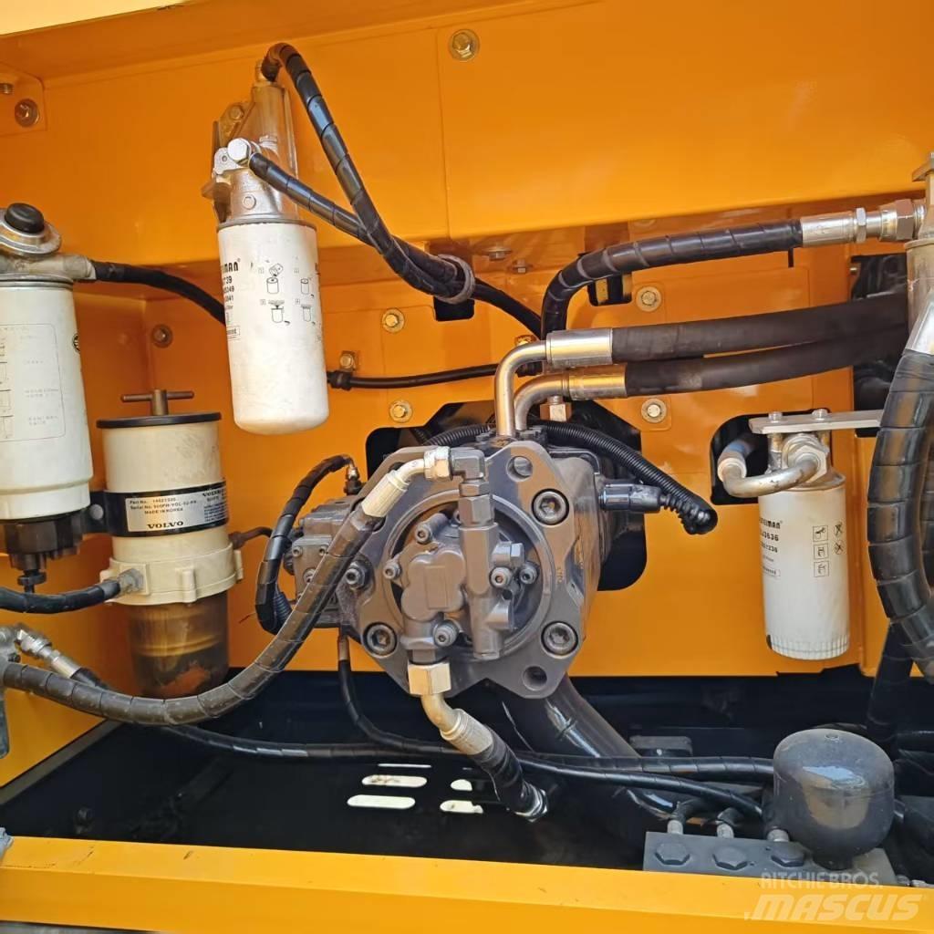 Volvo EC 250 D L Roomikekskavaatorid
