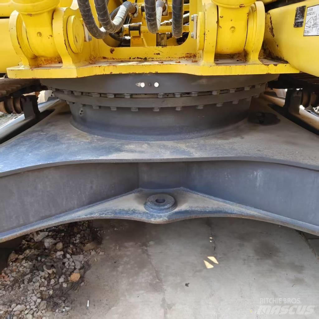 Komatsu PC 350-8 Roomikekskavaatorid