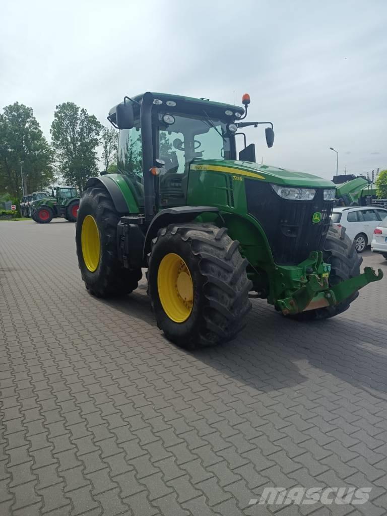 John Deere 7215 R Traktorid