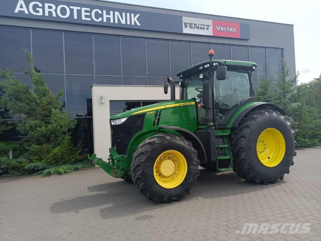 John Deere 7215 R Traktorid