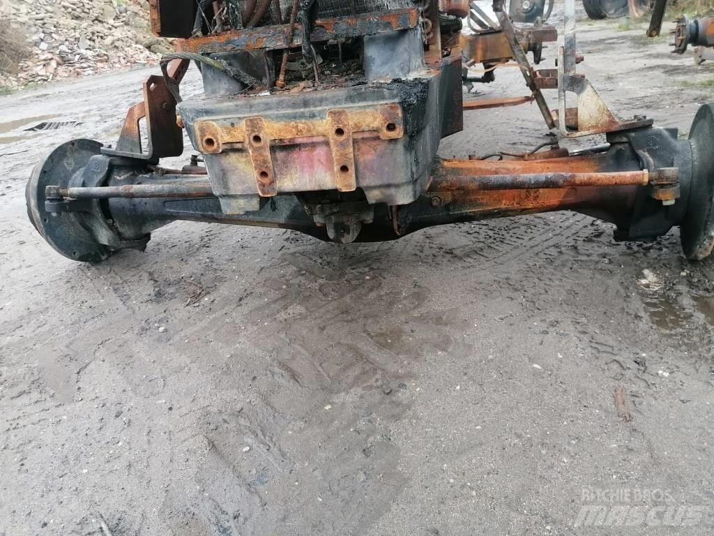 New Holland M135  Tuz Nooled ja varred