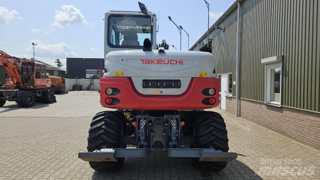Takeuchi TB295W Ratasekskavaatorid
