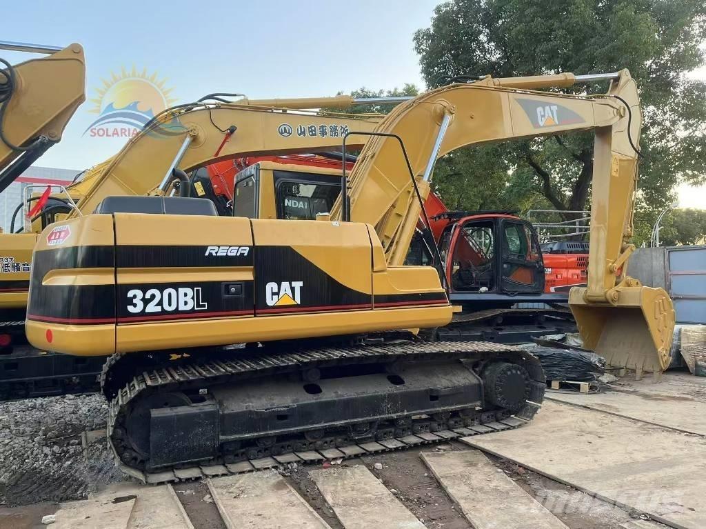 CAT 320 B Roomikekskavaatorid