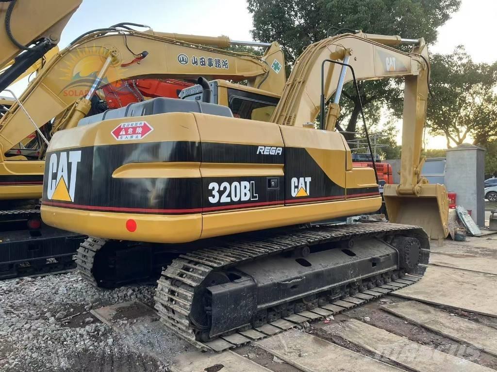 CAT 320 B Roomikekskavaatorid