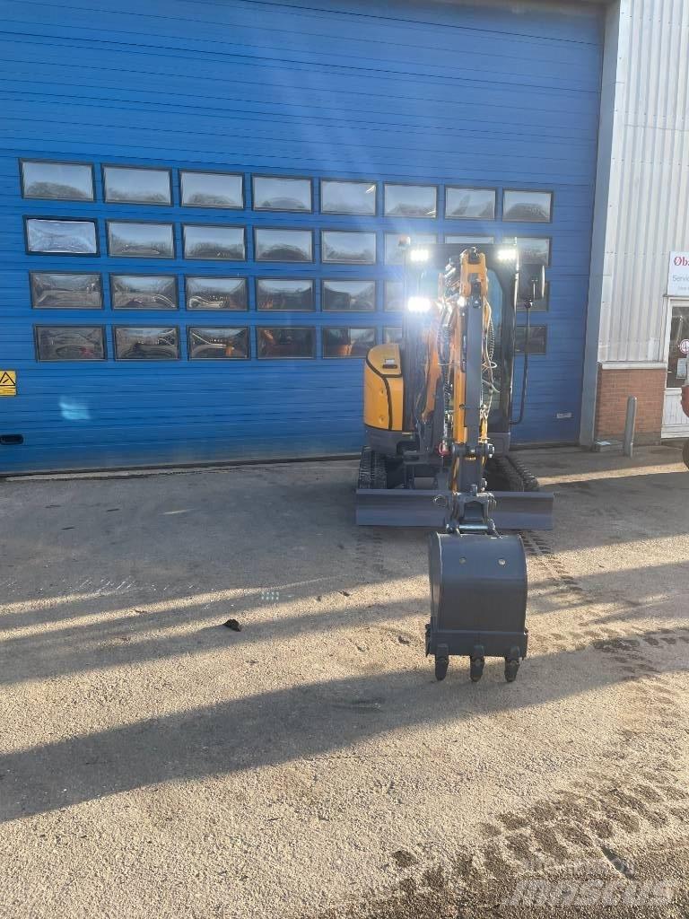 Bernards 2.7 EXKA Miniekskavaatorid < 7 t