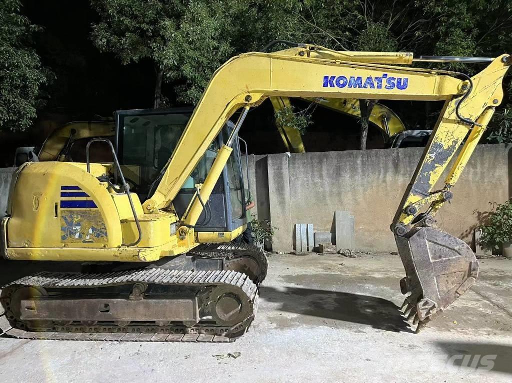 Komatsu PC 70-8 Roomikekskavaatorid