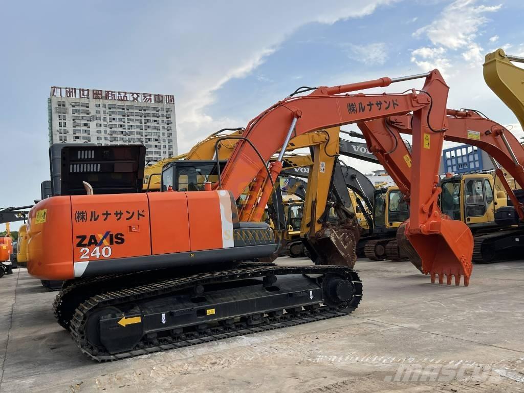 Hitachi ZX 240 Roomikekskavaatorid