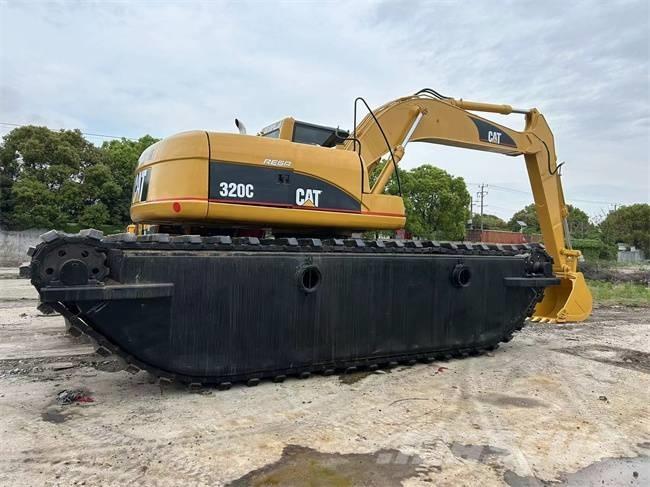 CAT 320 C Amfiib ekskavaatorid