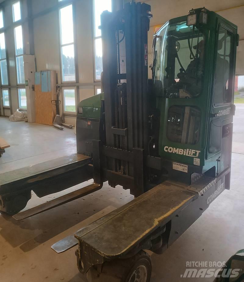 Combilift C4000 MK4 Neljasuuna lükandmastiga tõstukid