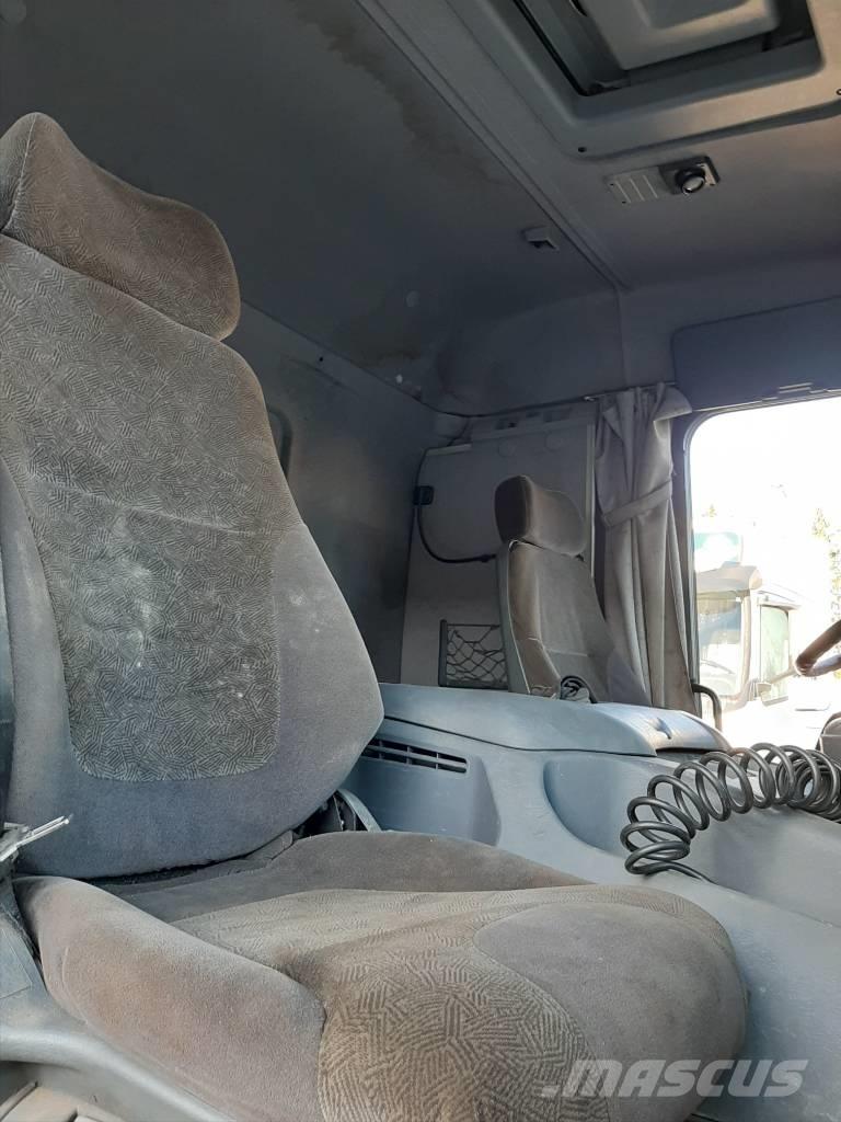 Scania P 124 Konksliftveokid