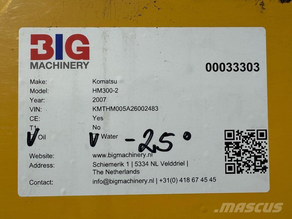 Komatsu HM300-2 Liigendraamiga pinnaseveokid