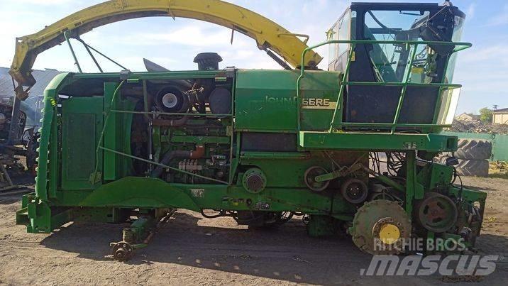 John Deere 7300  arm Nooled ja varred