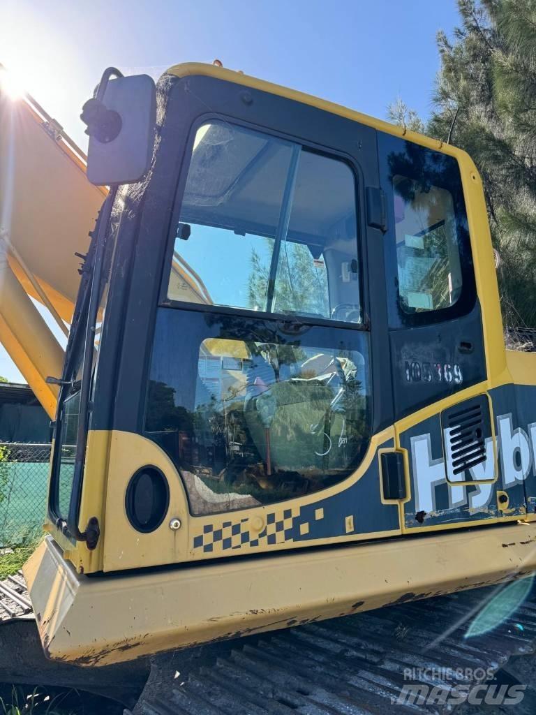 Komatsu HB 215 LC-1 Roomikekskavaatorid
