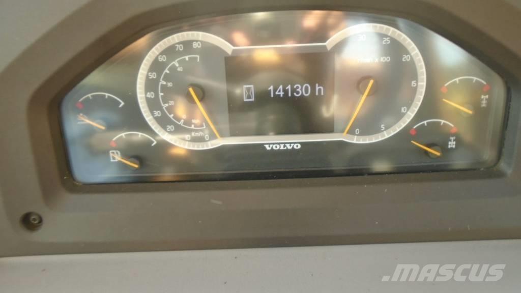 Volvo A 25 G Liigendraamiga pinnaseveokid