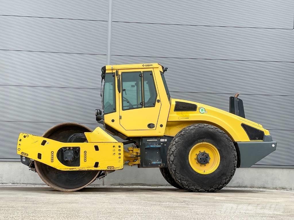 Bomag BW 213 DH-4i Ühe trumliga rullid