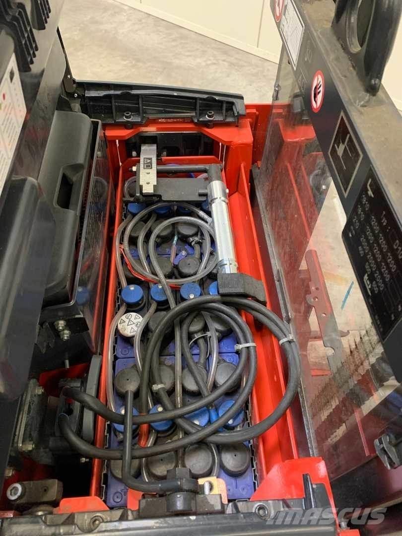 Linde D10 Platvormiga virnastajad