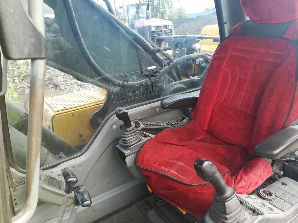 Volvo EC 290 B LC Roomikekskavaatorid