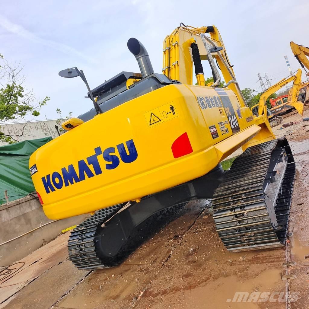Komatsu PC 240 Roomikekskavaatorid
