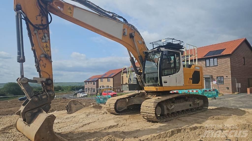Liebherr R 922 LC Roomikekskavaatorid