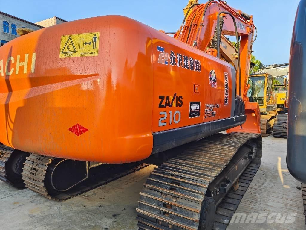 Hitachi ZX 210 Roomikekskavaatorid