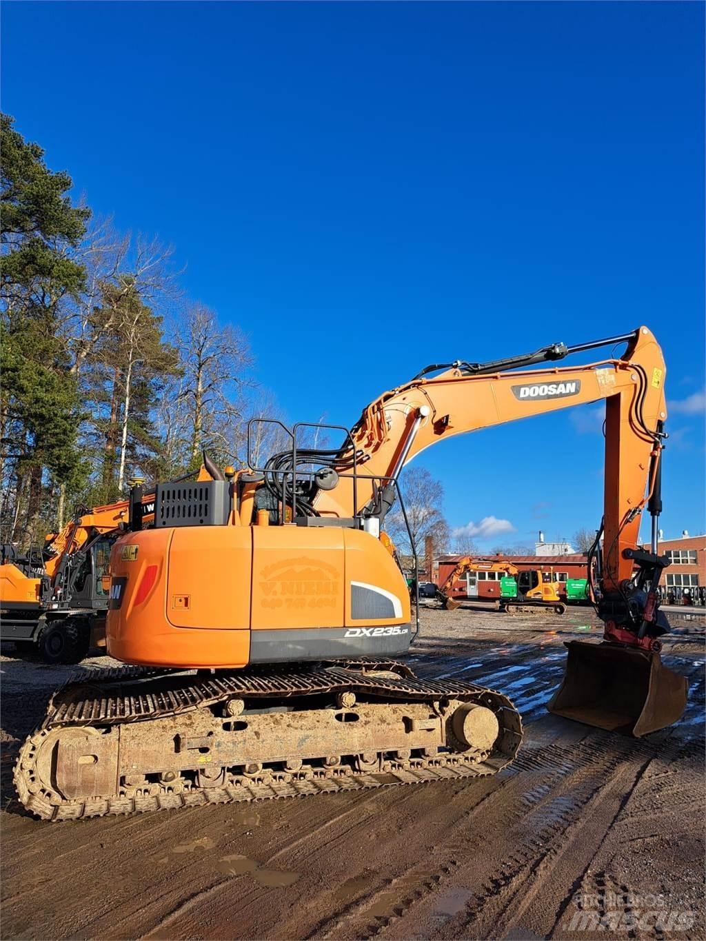 Doosan DX235LCR-5 Roomikekskavaatorid