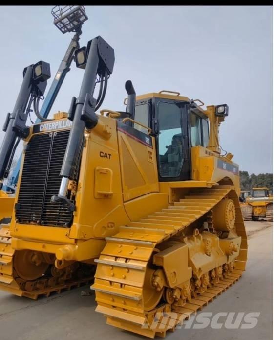 CAT D 8 T Buldooserid