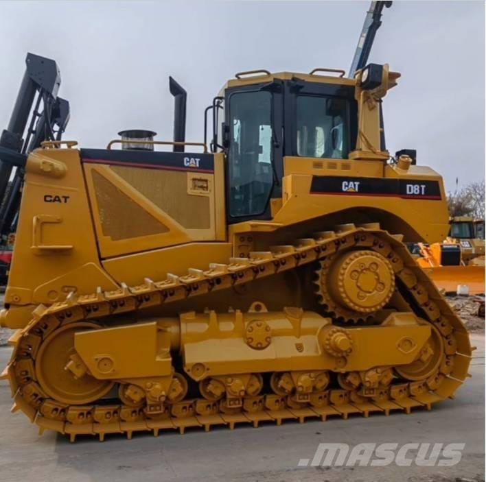 CAT D 8 T Buldooserid