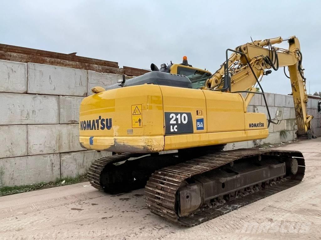 Komatsu PC 210 Roomikekskavaatorid