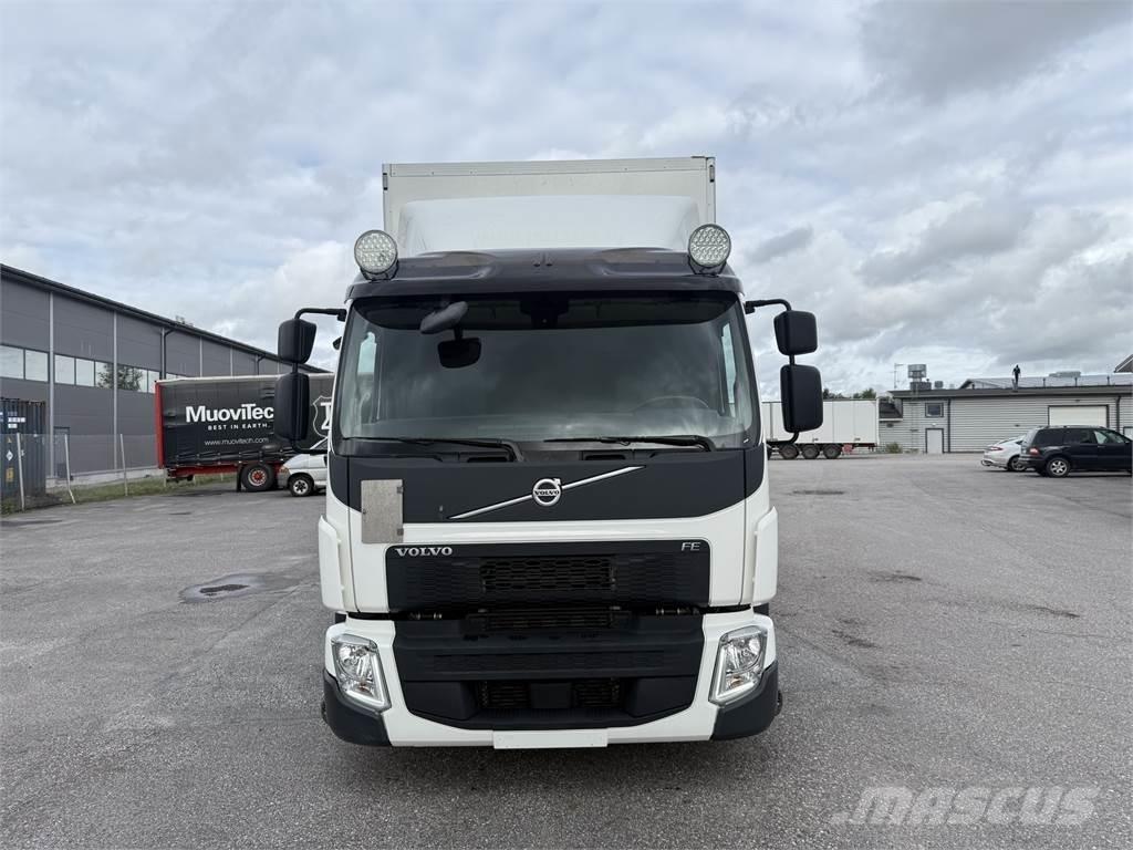 Volvo FE320 4x2 Furgoonautod